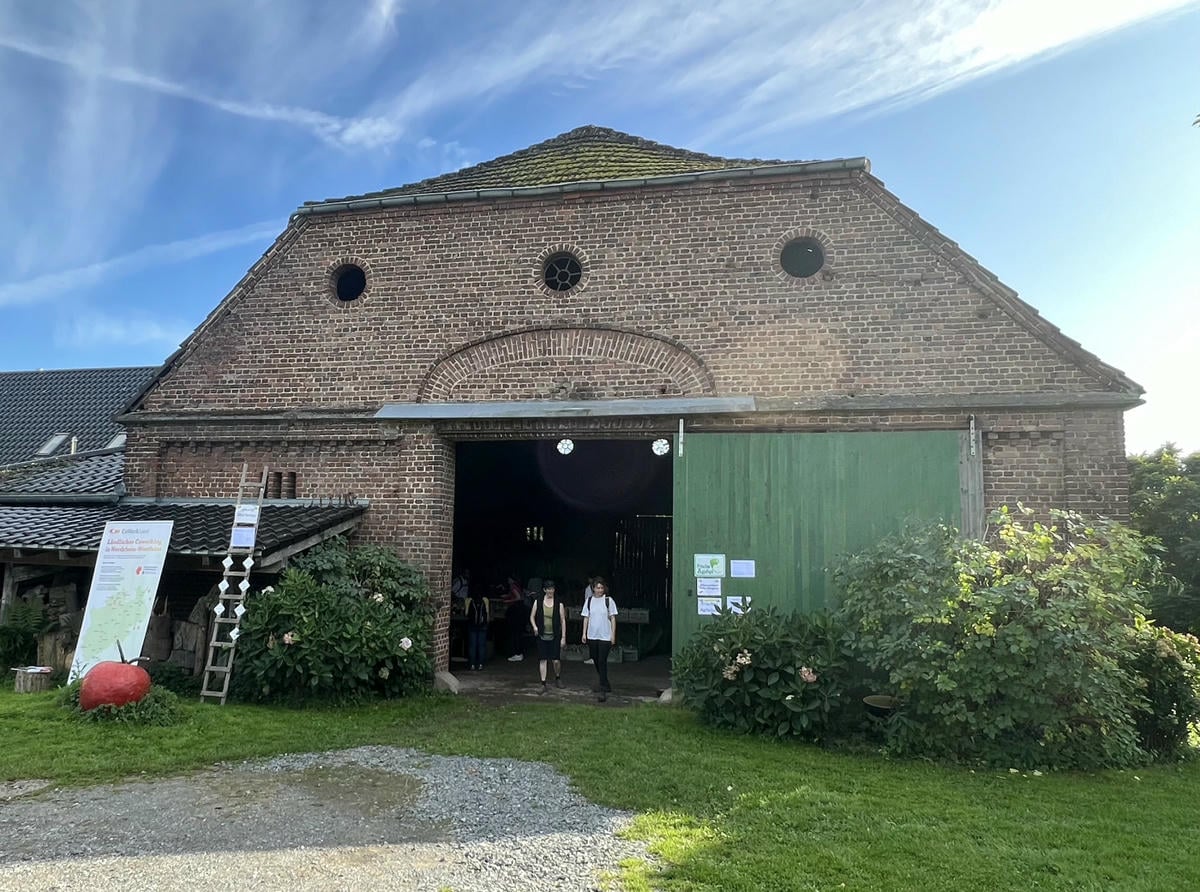 Vom Apfelhof zum Mehrgenerationenhaus mit Coworking